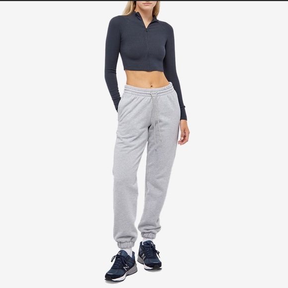 LIKE NEW JOAH BROWN CROP ZIP LONG SLEEVE - Picture 8 of 8